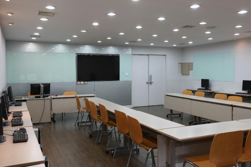 Sheraton Paris Roissy Airport, Roissy-en-France – legfrissebb árai